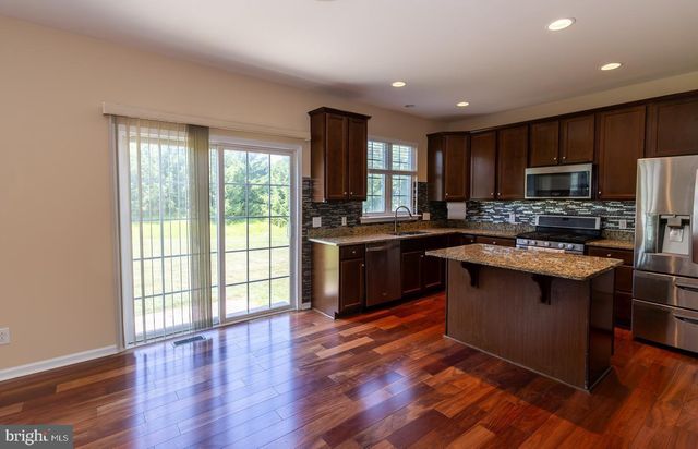 823 S HAINES CIR, Downingtown, PA 19335