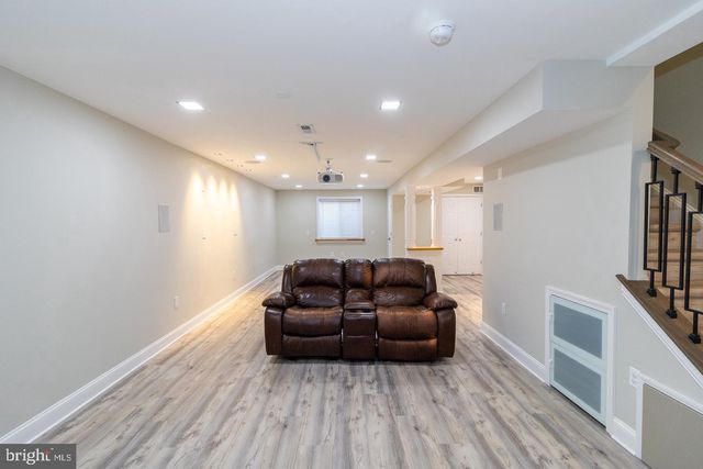 823 S HAINES CIR, Downingtown, PA 19335