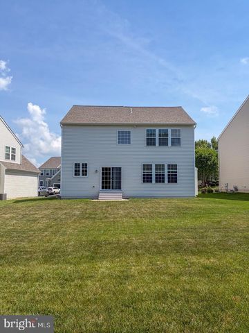 823 S HAINES CIR, Downingtown, PA 19335
