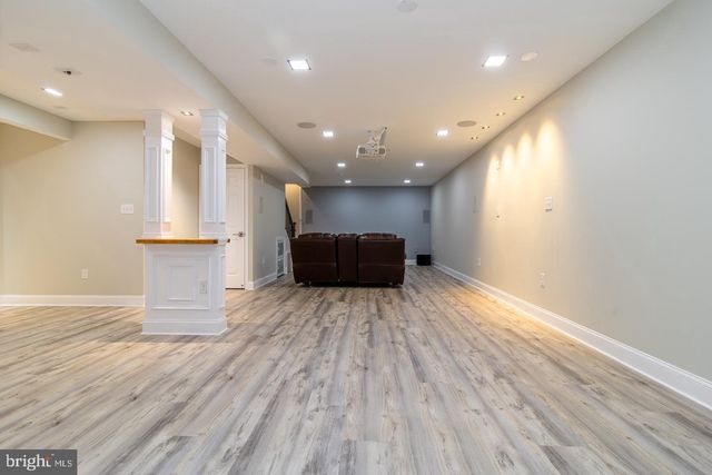 823 S HAINES CIR, Downingtown, PA 19335