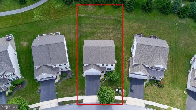 823 S HAINES CIR, Downingtown, PA 19335
