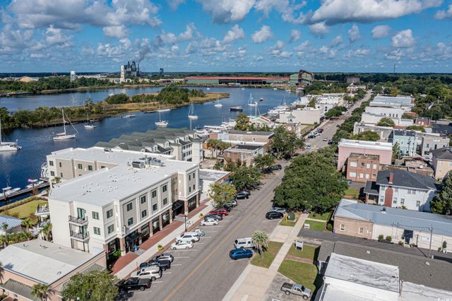 621 Garden Dr., Georgetown, SC 29440