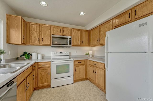 6680 Fonder Drive, Parker, CO 80134