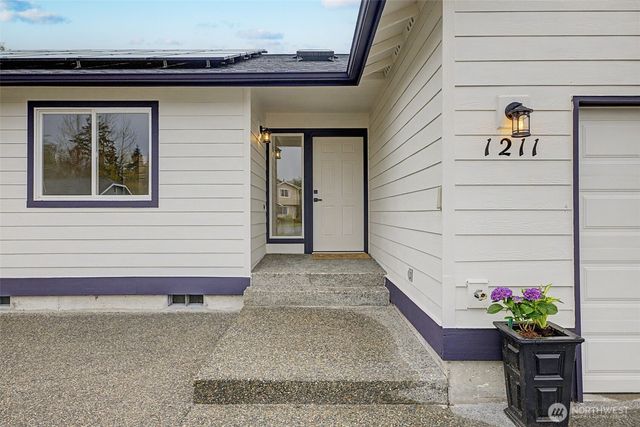 1211 Lotus Lane, Freeland, WA 98249