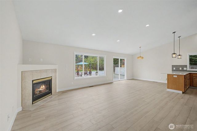 1211 Lotus Lane, Freeland, WA 98249
