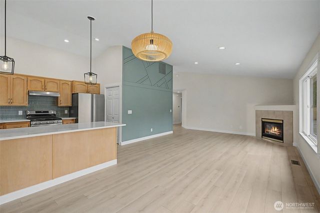 1211 Lotus Lane, Freeland, WA 98249