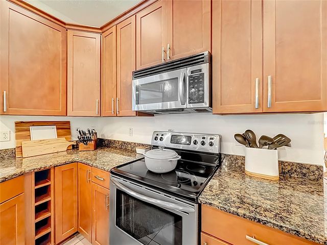 2614 SE 25TH COURT, Ocala, FL 34471