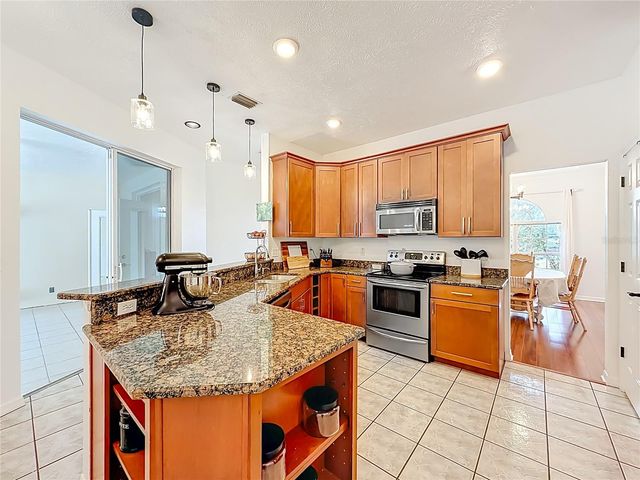 2614 SE 25TH COURT, Ocala, FL 34471