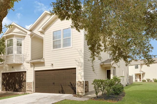5010 Dartmoor Ridge Trail, Houston, TX 77066