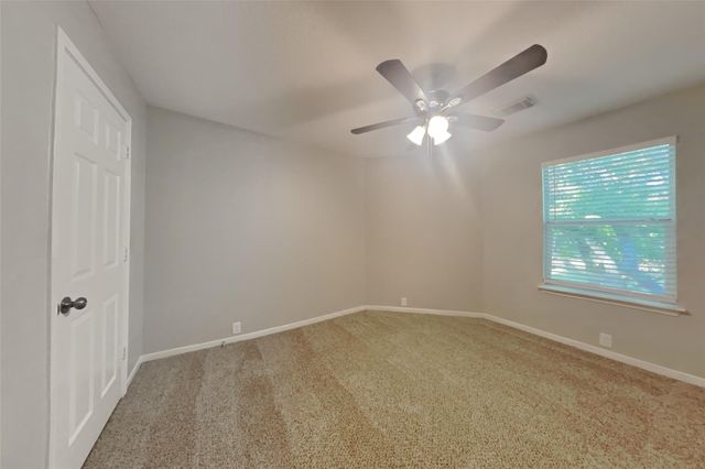 10210 E Summit Canyon Drive, Houston, TX 77095