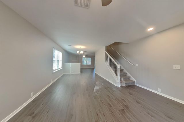 10210 E Summit Canyon Drive, Houston, TX 77095
