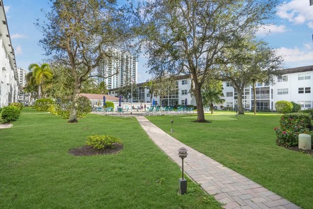 1501 S Ocean Blvd 214, Lauderdale By The Sea, FL 33062