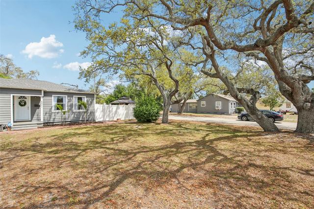 4801 EMERSON AVENUE S, St Petersburg, FL 33711