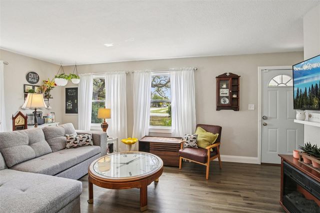 4801 EMERSON AVENUE S, St Petersburg, FL 33711