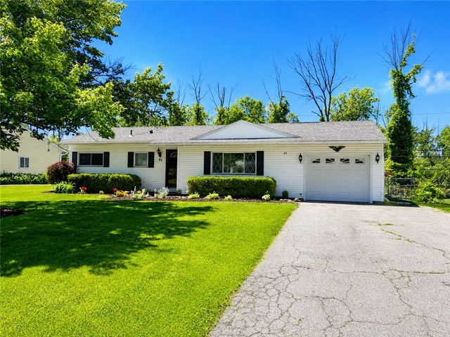 89 Kenwick Drive, Henrietta, NY 14623