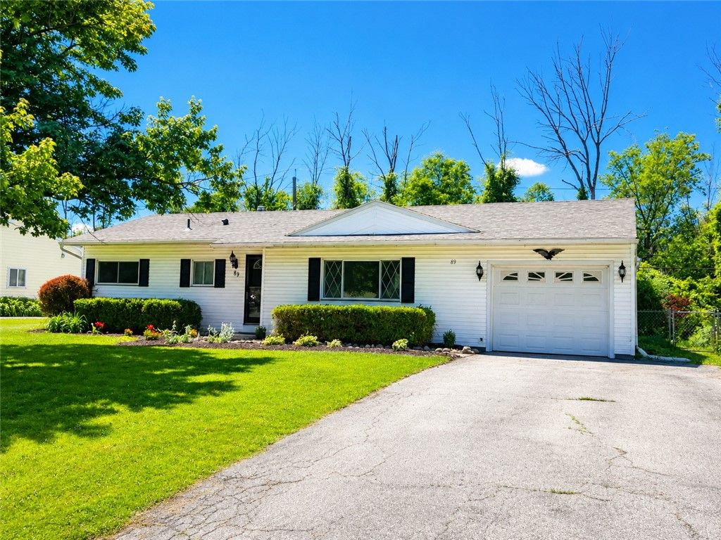 89 Kenwick Drive, Henrietta, NY 14623