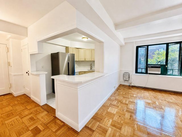 1564 Unionport Road 5A, Bronx, NY 10462