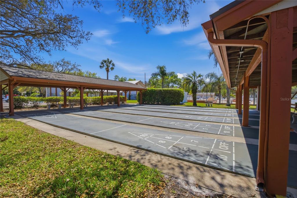 Image 45 of property listing at 11241 DOLLAR LAKE DRIVE 4, Port Richey, FL 34668