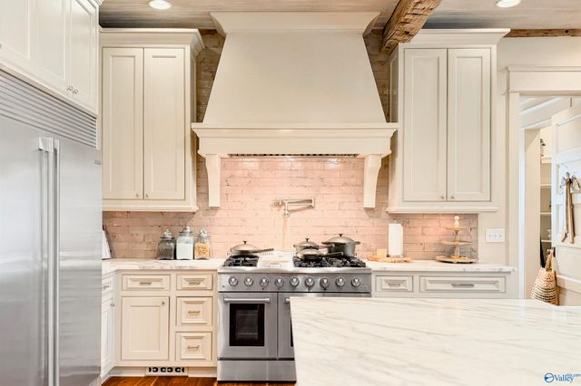 2215 Red Bank Road, Decatur, AL 35603