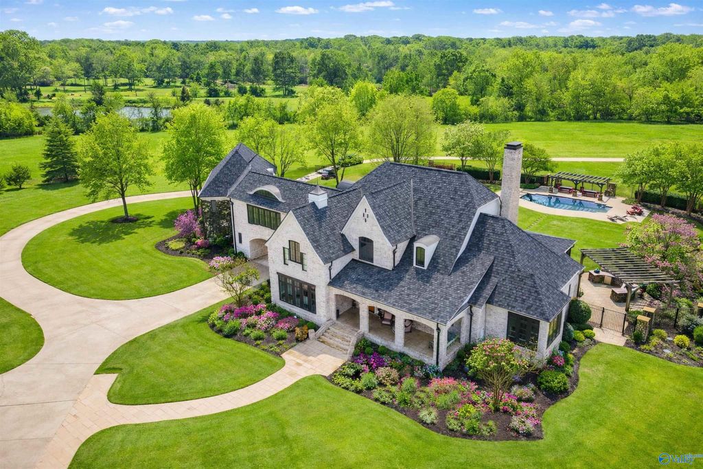 2215 Red Bank Road, Decatur, AL 35603