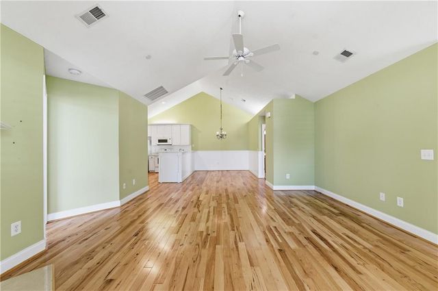 945 BURNT HICKORY Circle NW 8, Marietta, GA 30064