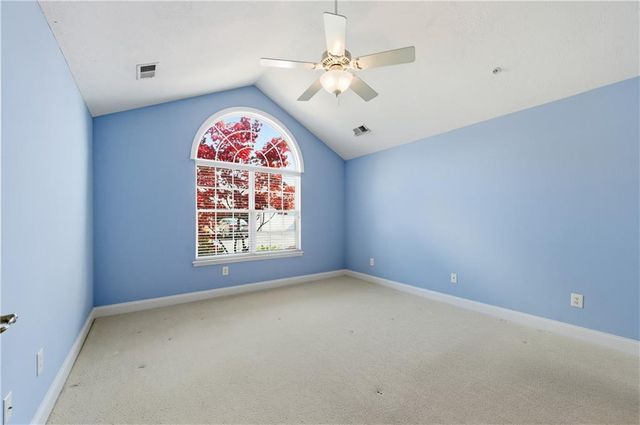 945 BURNT HICKORY Circle NW 8, Marietta, GA 30064