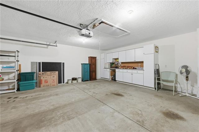 945 BURNT HICKORY Circle NW 8, Marietta, GA 30064