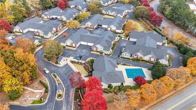 945 BURNT HICKORY Circle NW 8, Marietta, GA 30064