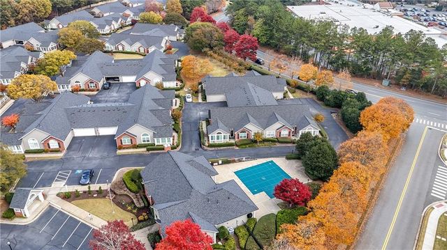 945 BURNT HICKORY Circle NW 8, Marietta, GA 30064