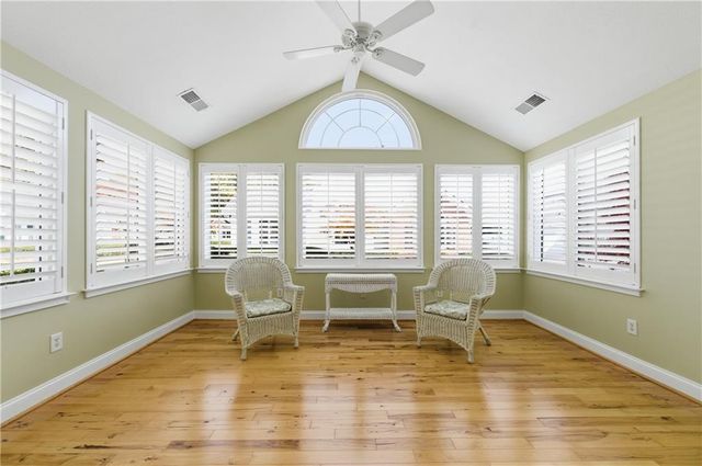 945 BURNT HICKORY Circle NW 8, Marietta, GA 30064