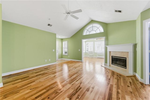 945 BURNT HICKORY Circle NW 8, Marietta, GA 30064