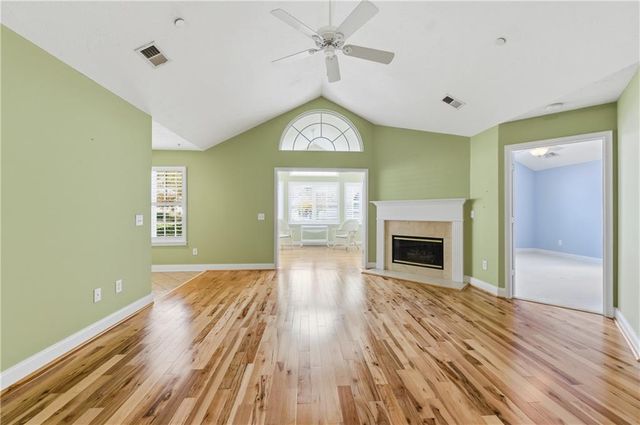 945 BURNT HICKORY Circle NW 8, Marietta, GA 30064