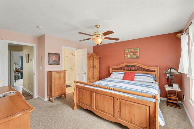 2421 Hickorywood Court, Alexandria, KY 41001