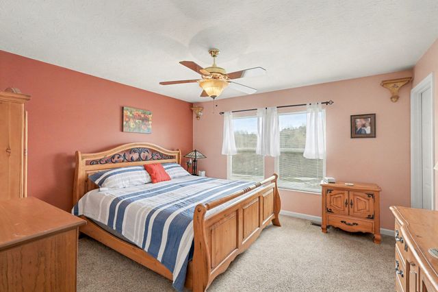 2421 Hickorywood Court, Alexandria, KY 41001