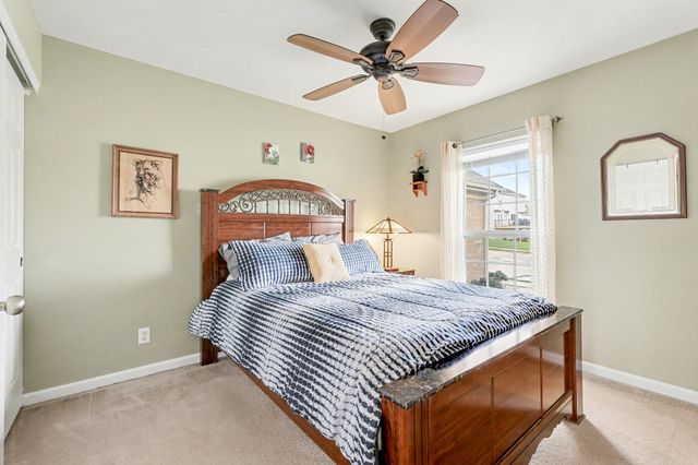 2421 Hickorywood Court, Alexandria, KY 41001