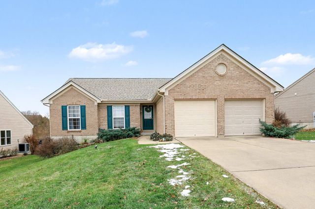2421 Hickorywood Court, Alexandria, KY 41001