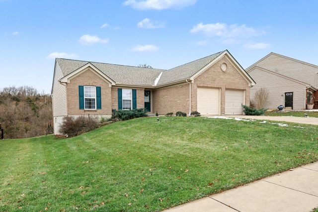 2421 Hickorywood Court, Alexandria, KY 41001
