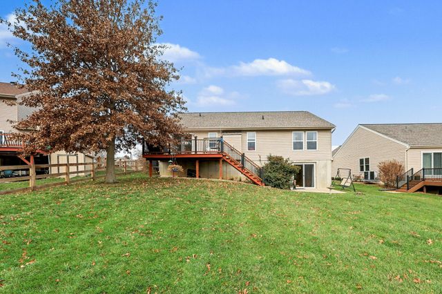 2421 Hickorywood Court, Alexandria, KY 41001
