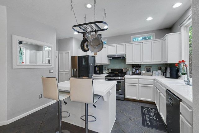 1645 Headslane Rd, West Sacramento, CA 95691