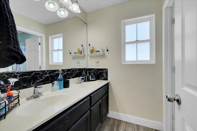 1645 Headslane Rd, West Sacramento, CA 95691