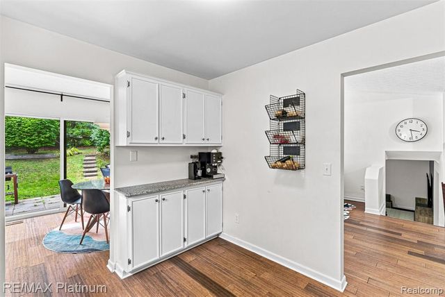 815 Oak Ridge Court, Brighton, MI 48116