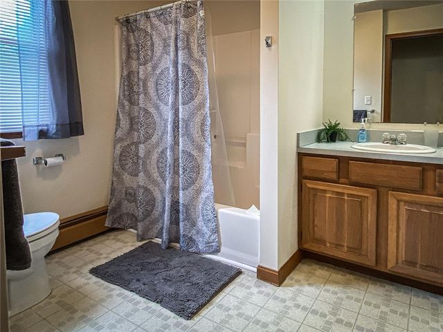 21 Annandale Terrace, Newport, RI 02840