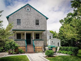21 Annandale Terrace, Newport, RI 02840