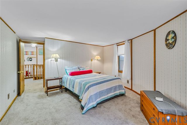 316 Plantation Dr, Montross, VA 22520