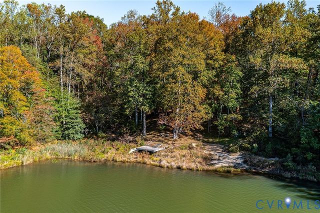 316 Plantation Dr, Montross, VA 22520