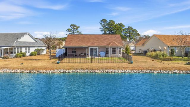 815 Sultana Dr., Little River, SC 29566