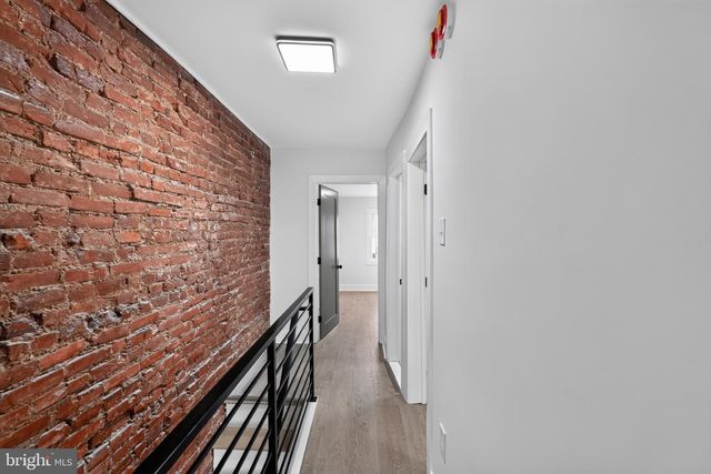 2019 MANTON ST, Philadelphia, PA 19146