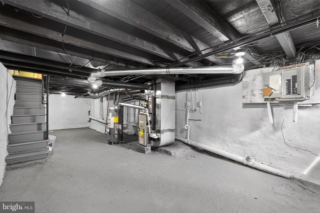 2019 MANTON ST, Philadelphia, PA 19146