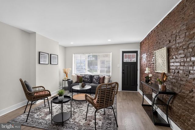 2019 MANTON ST, Philadelphia, PA 19146