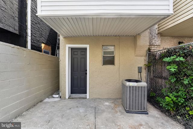 2019 MANTON ST, Philadelphia, PA 19146